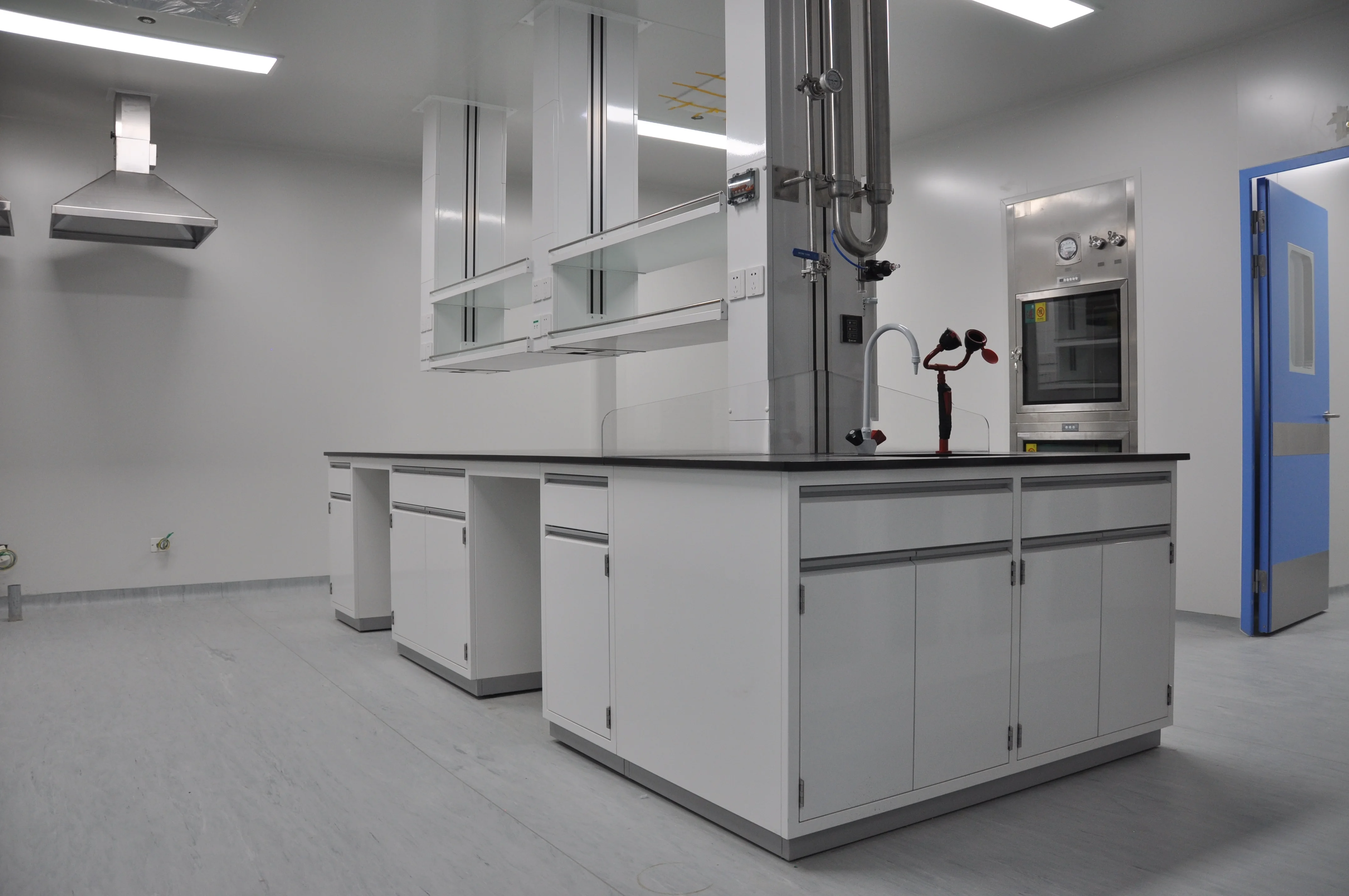 Premium  Approved Lab Furniture  Work Bench Lab Table With Sink