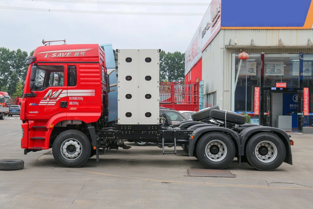 Towing 39 tons compressed natural gas power 6x4 460hp engine 10 wheels 12r22.5 tires 1696L trailer head tractor trucks