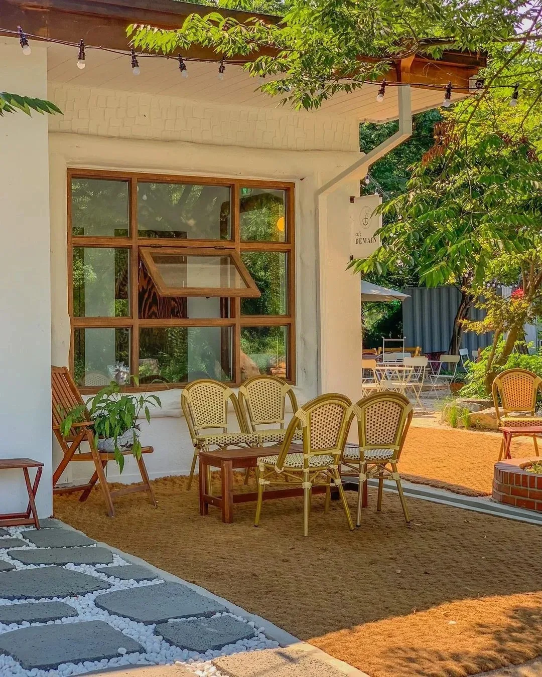 wood grain Aluminum Window  Awning Window French Door for cafe use