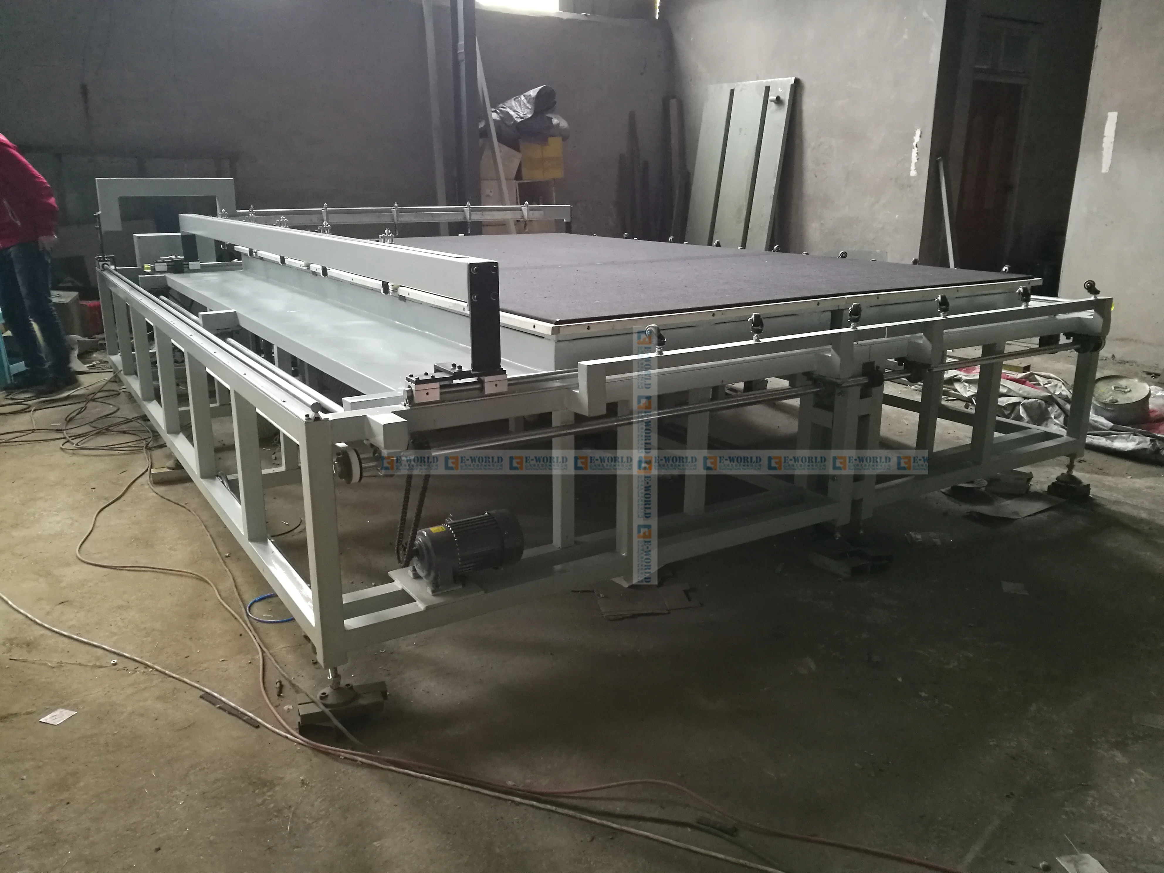 Best-selling semi-automatic glass cutting machinery Semi-automatic Glass Straight Line Cutting Table glass cutting machine