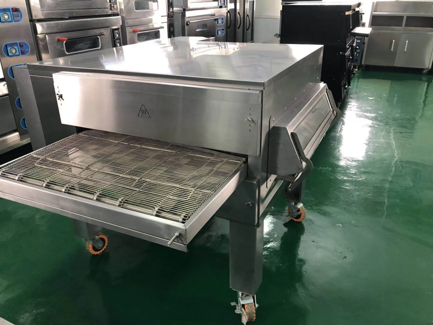 2022 Gas Convection Conveyor Pizza Oven with digital control promotion price