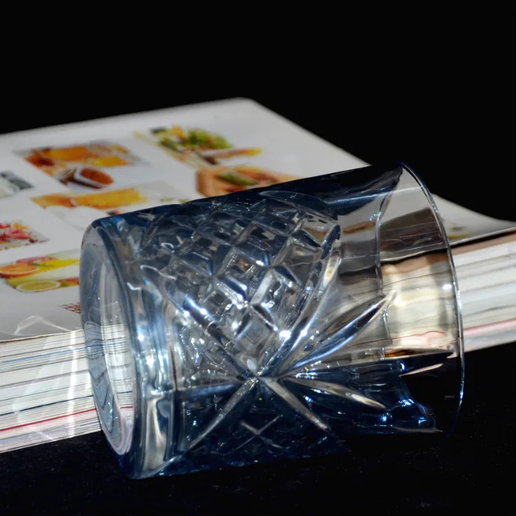 Italian rounded crystal whisky decanter with glass set