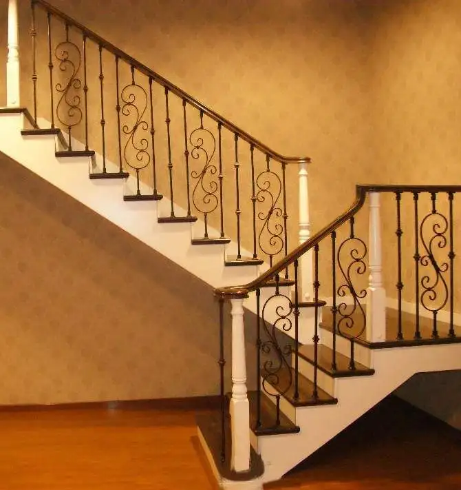 Customized Luxury Hand-Forged Iron Railing
