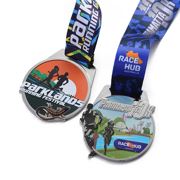 Wholesale Zinc Alloy Award Medals Metal Craft Silver Color Spray Medal Marathon 3D Runner 10k Run Running Medals for Competition
