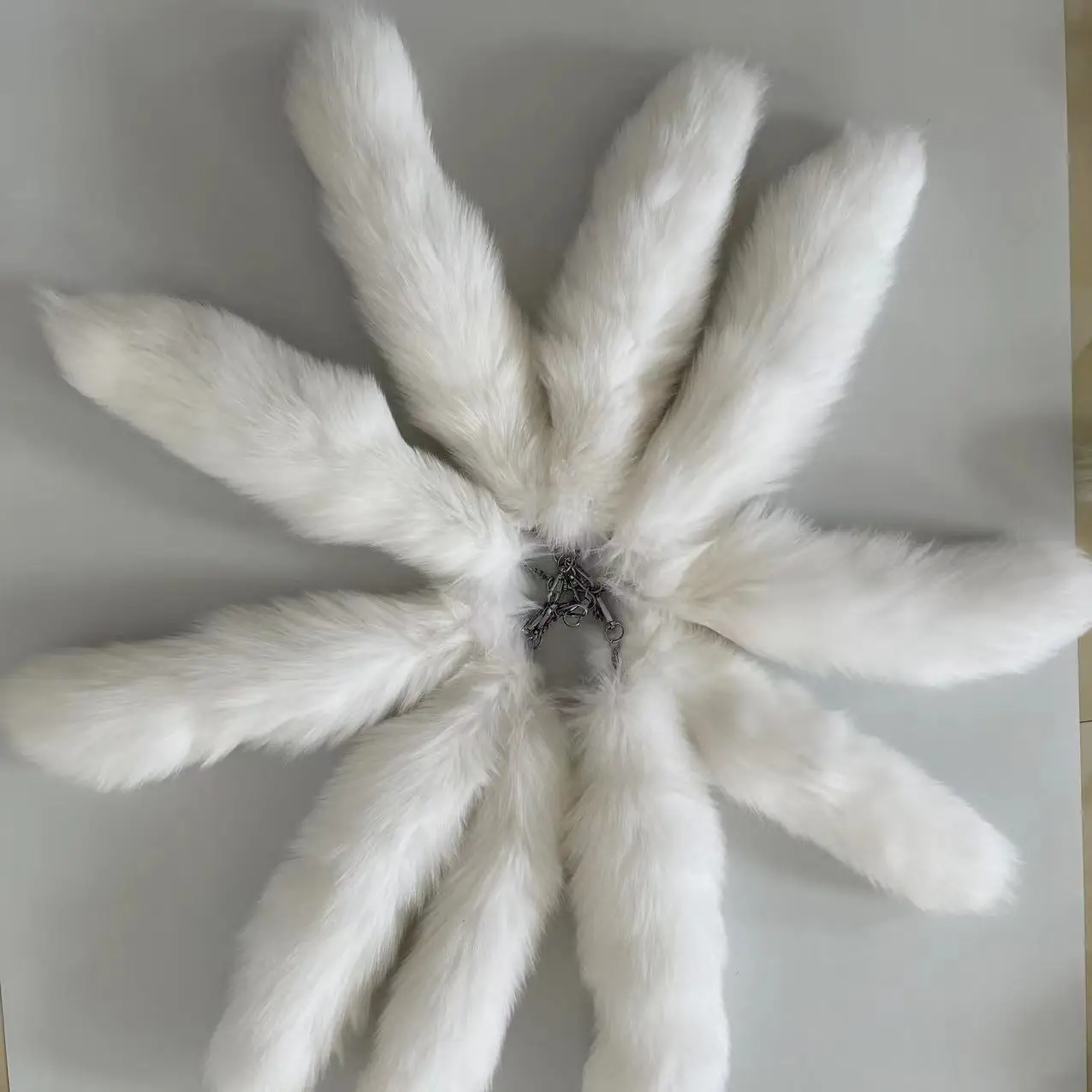 Оптовая продажа брелок для ключей из натурального окрашенного лисьего хвоста