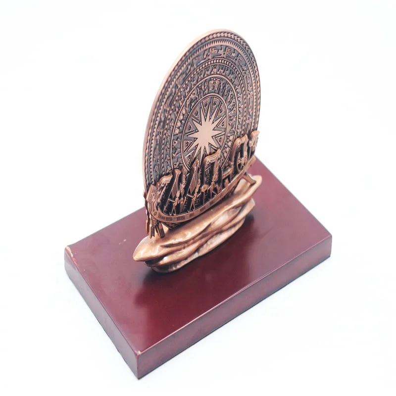 High Quality Decoration Custom Metal Trophy with wood metal trophies made in china
