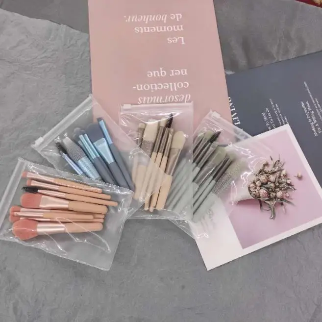 Custom Logo Private Label Free Sample Best Value China Factory Wholesale Price Rts Travel Makeup Brush Set With Bag