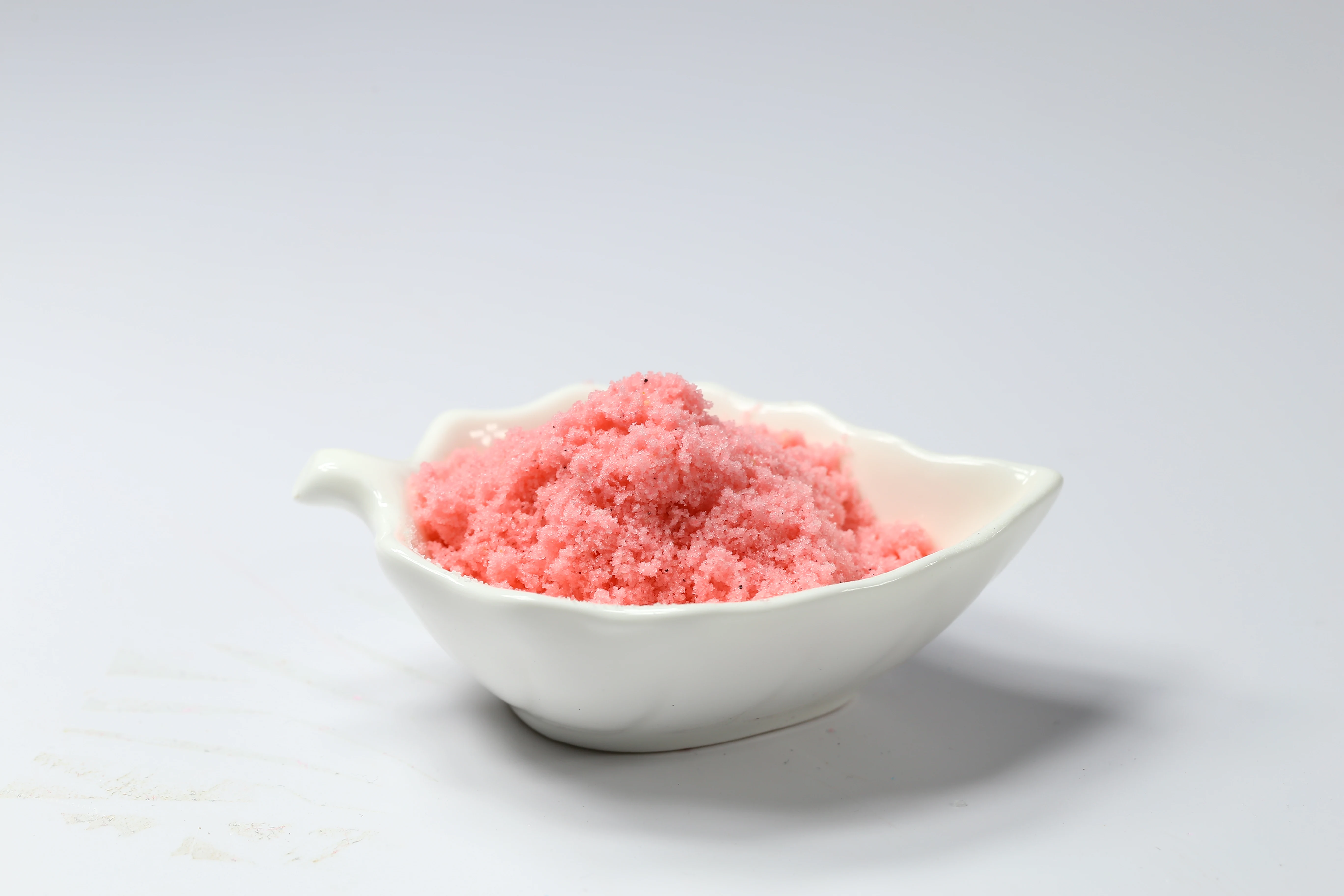 Soluble fertilizer WSNPK Fertilizer 20-20-20+TE fertilizer and water