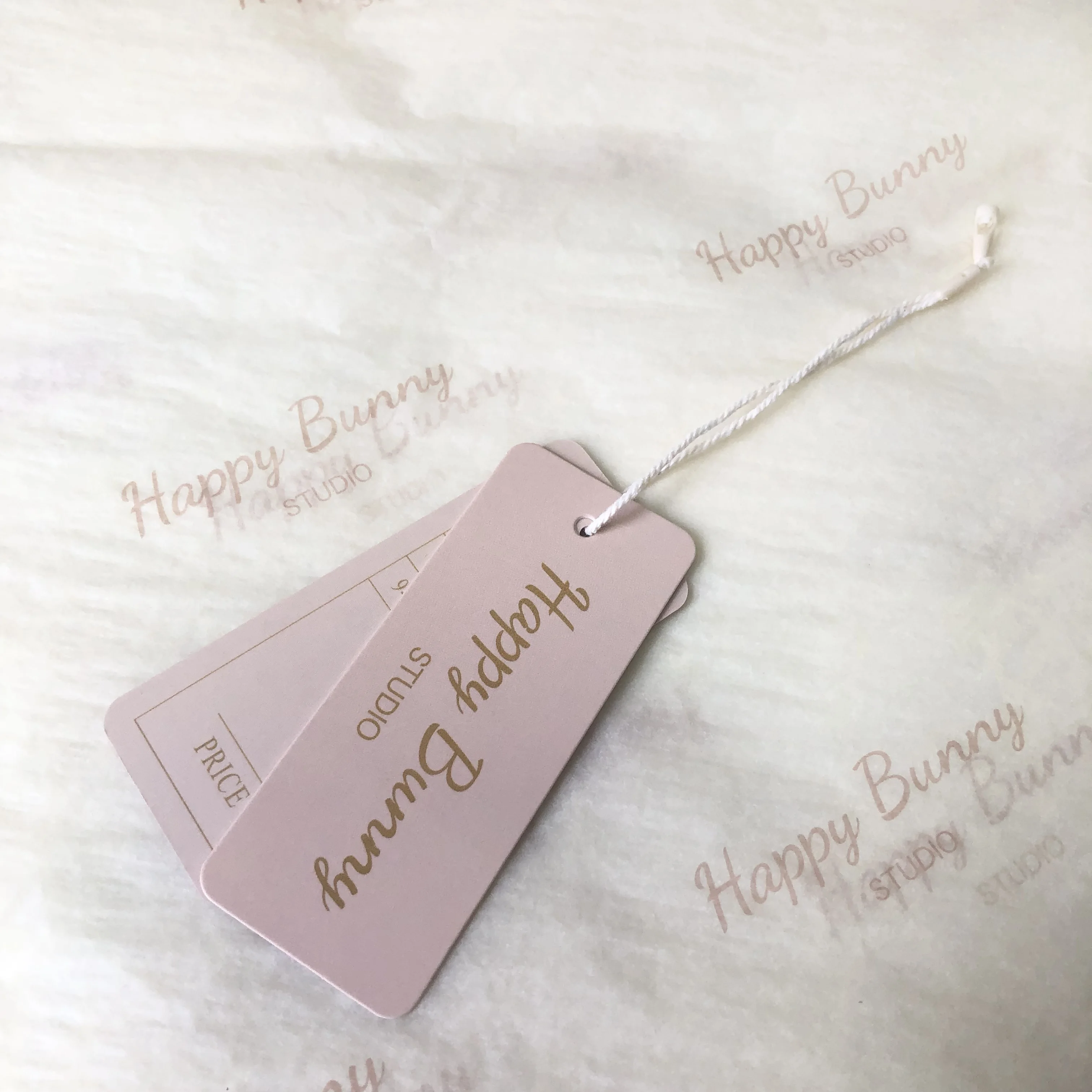 Hot Sell Custom Logo Clothing Tags Personalized Garment Hang Tag Jeans Shirt Design White Matte Cardstock Hang Tags Label