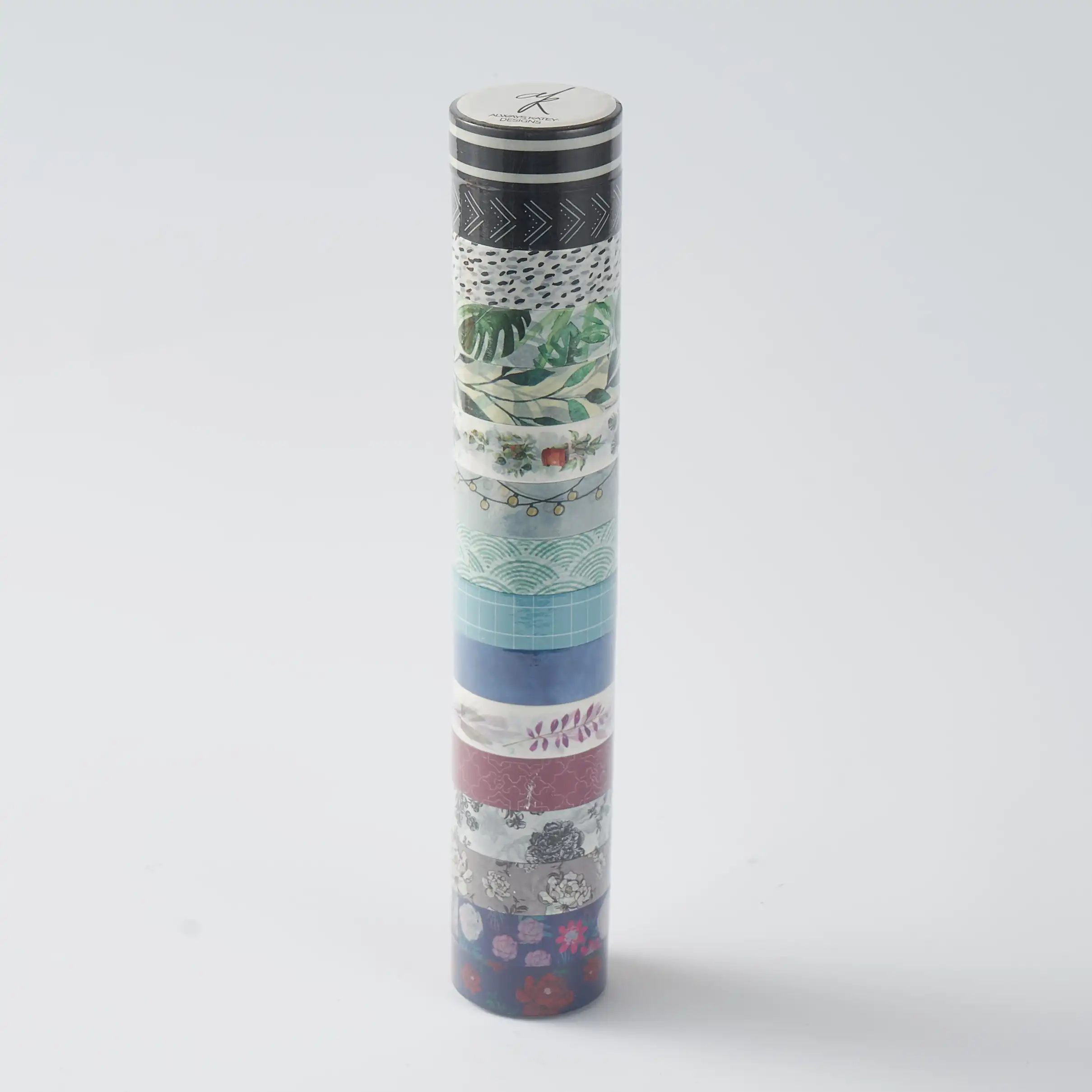 
Japanese cartoon tape Used for art and DIY crafts, scrapbooks, bullet periods, notepad, gift packaging, holiday decoration 