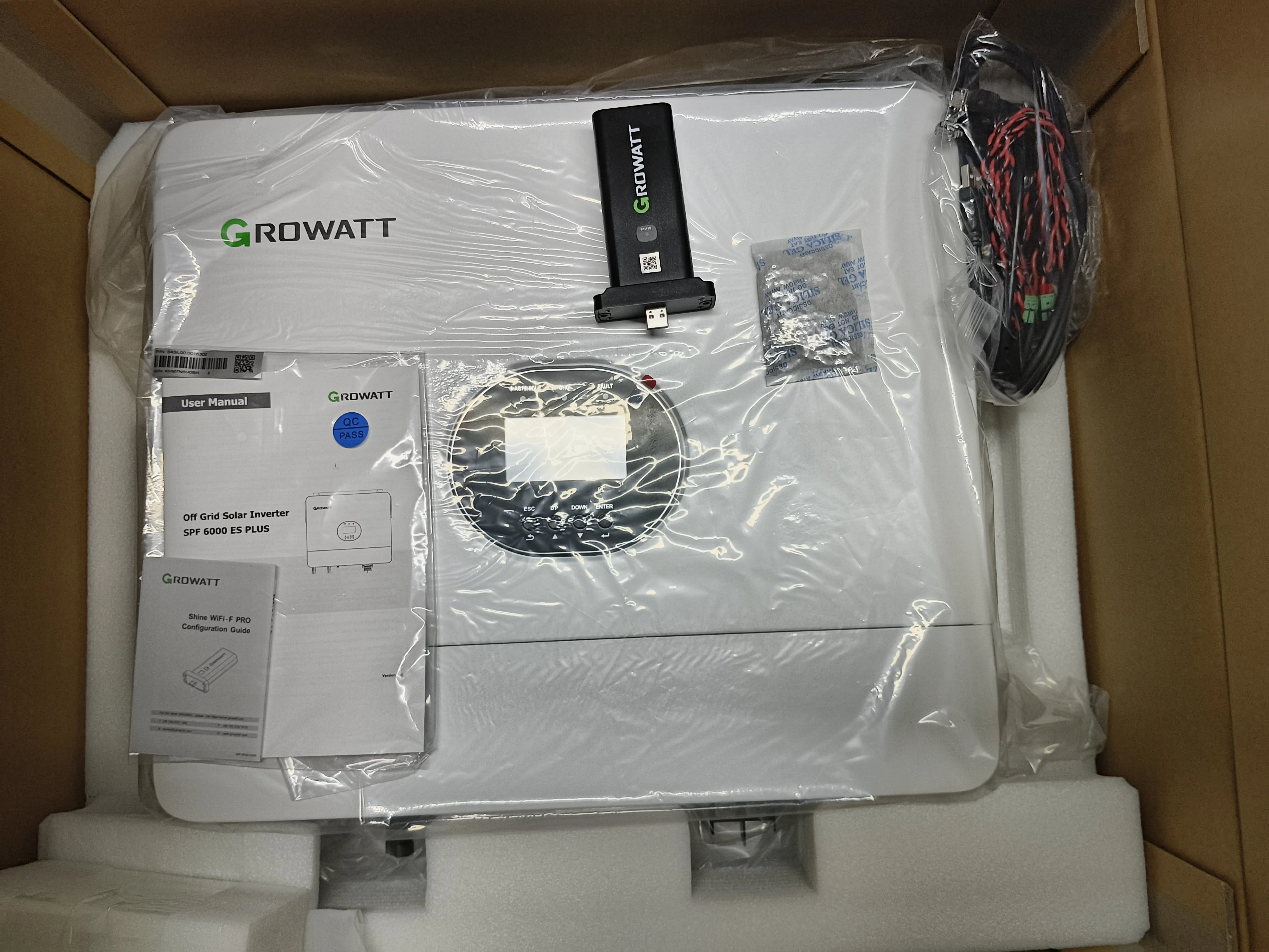 On Sale Growatt 6kw SPF6000ES SPF 6000 ES PLUS Single Phase off grid Pure sine wave mppt 6KVA 6000w solar inverter