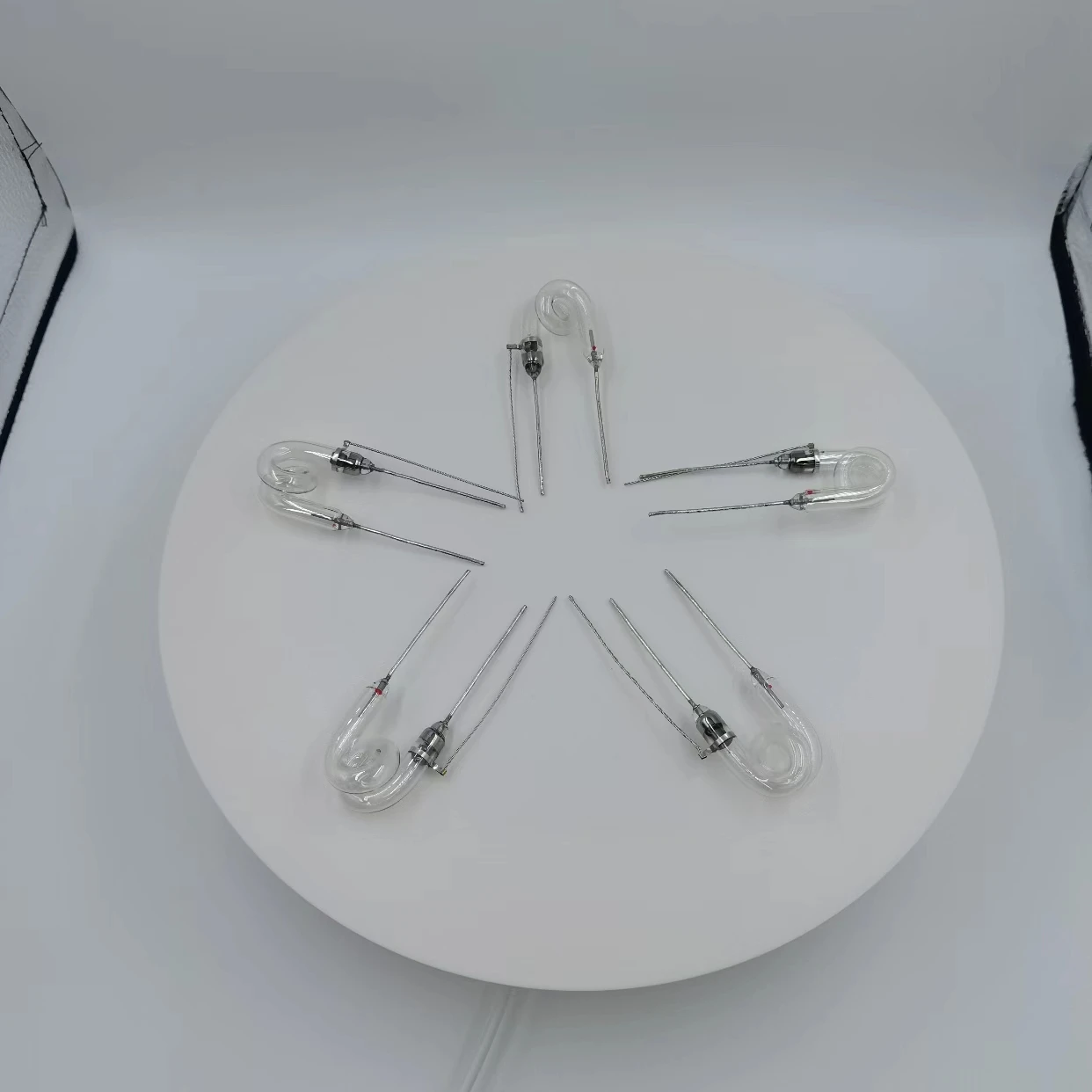 Factory customized advanced spiral xenon headlight replacement bulb, providing unparalleled clarity and safety