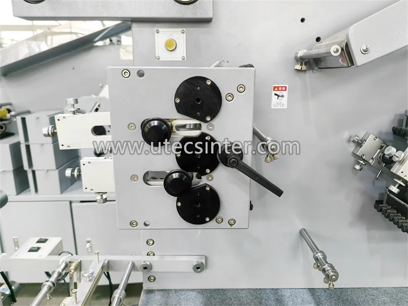 UGS42 Multiple Color Automatic Fabric barcode label Flexo Printer, Garment Organza Grosgrain cotton ribbon Printing Machine