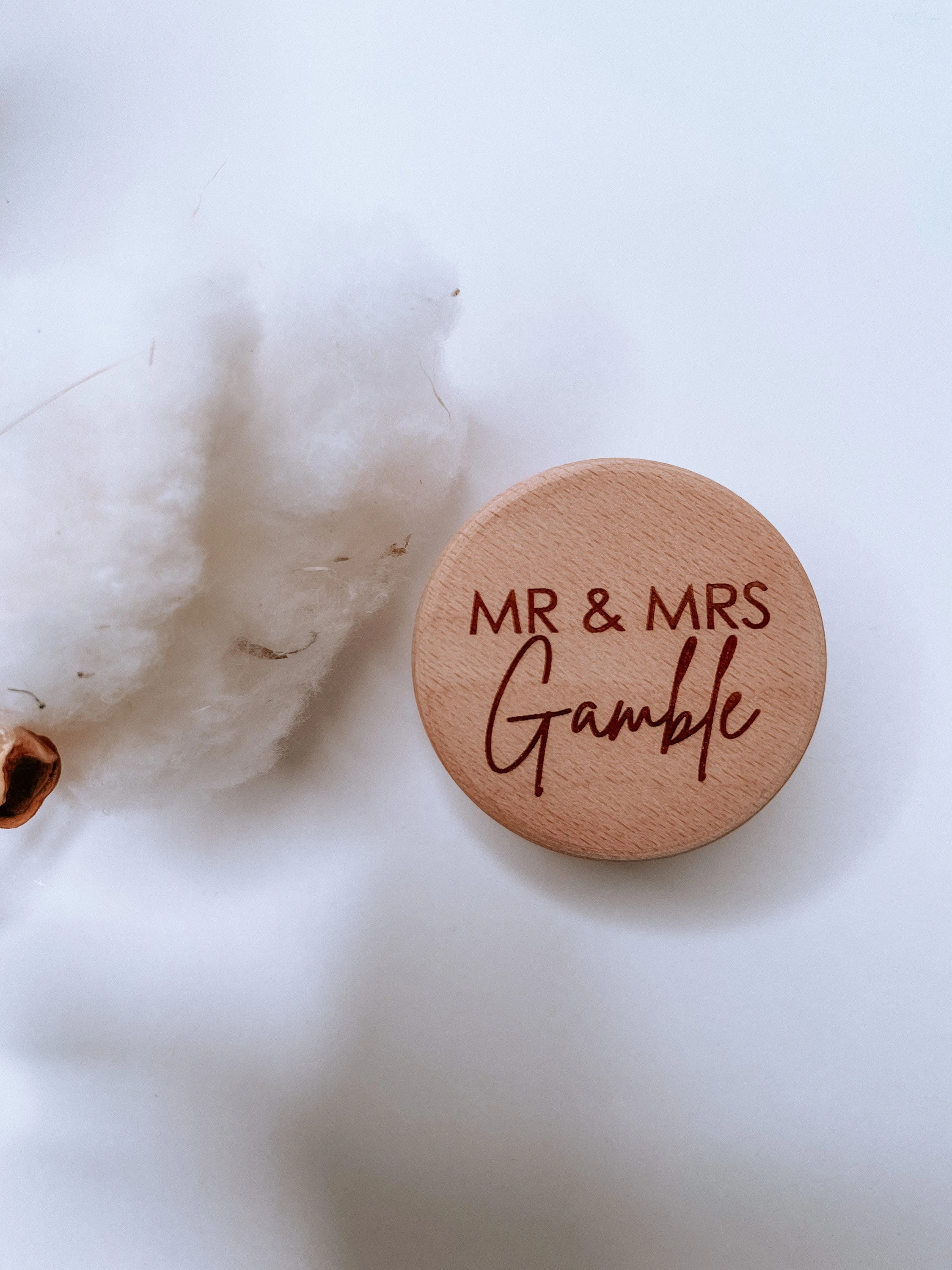 Factory Wholesale Wedding Keepsake Small Handmade Wooden Jewelry Personalized Round Gifts Engraved Ring Box