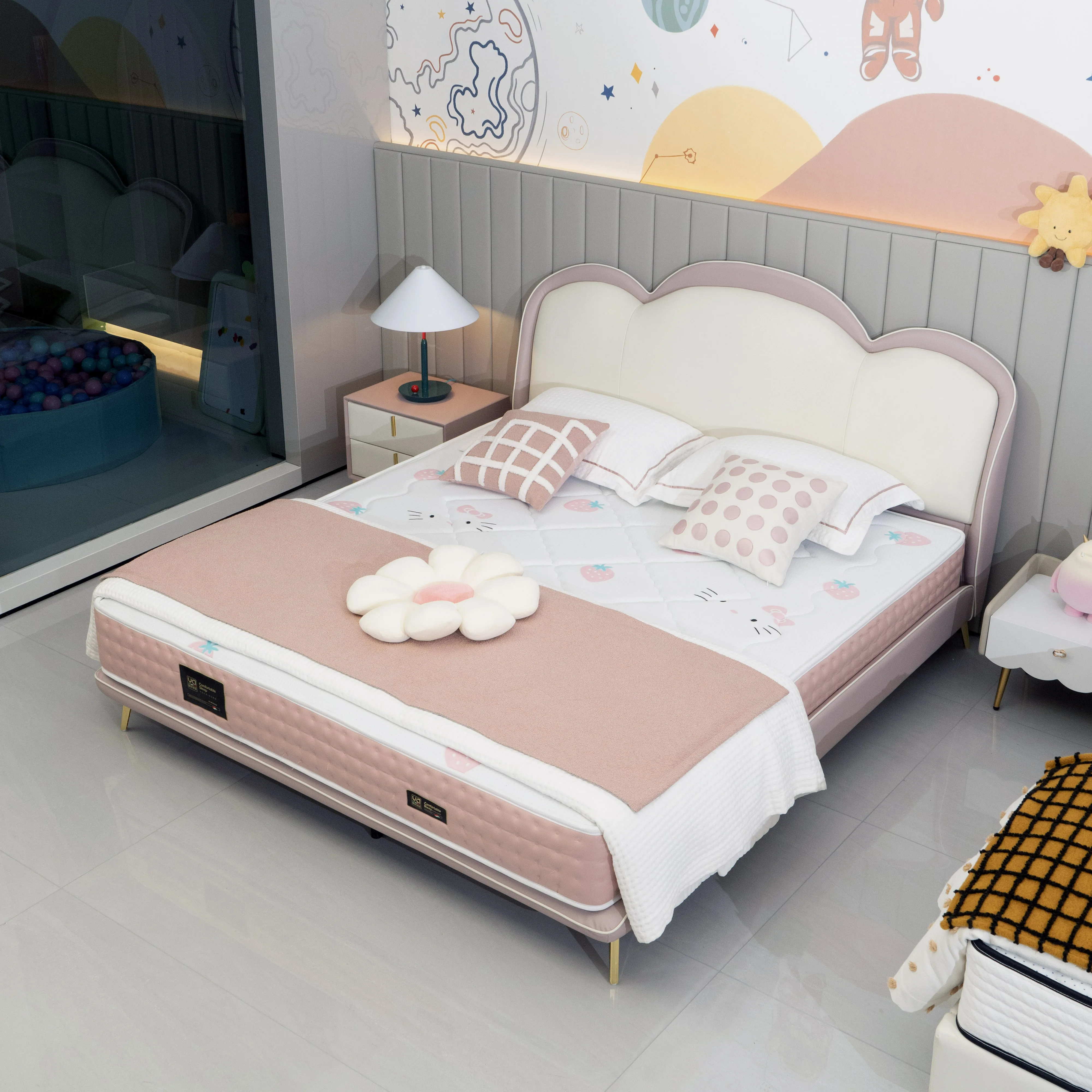 Modern Kids Upholstered Soft Beds Wooden Frame Bedroom Set Girls Reclining Feature Available Single Double Queen King Hotel Use