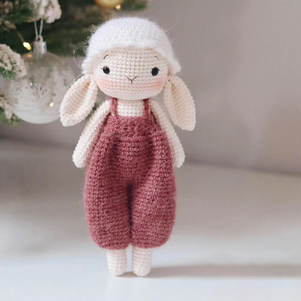 Crochet Girl Doll In High Quality/Hand Woven Crocket Knit Cute Doll For Gift/Baby Crochet Soothing Toys