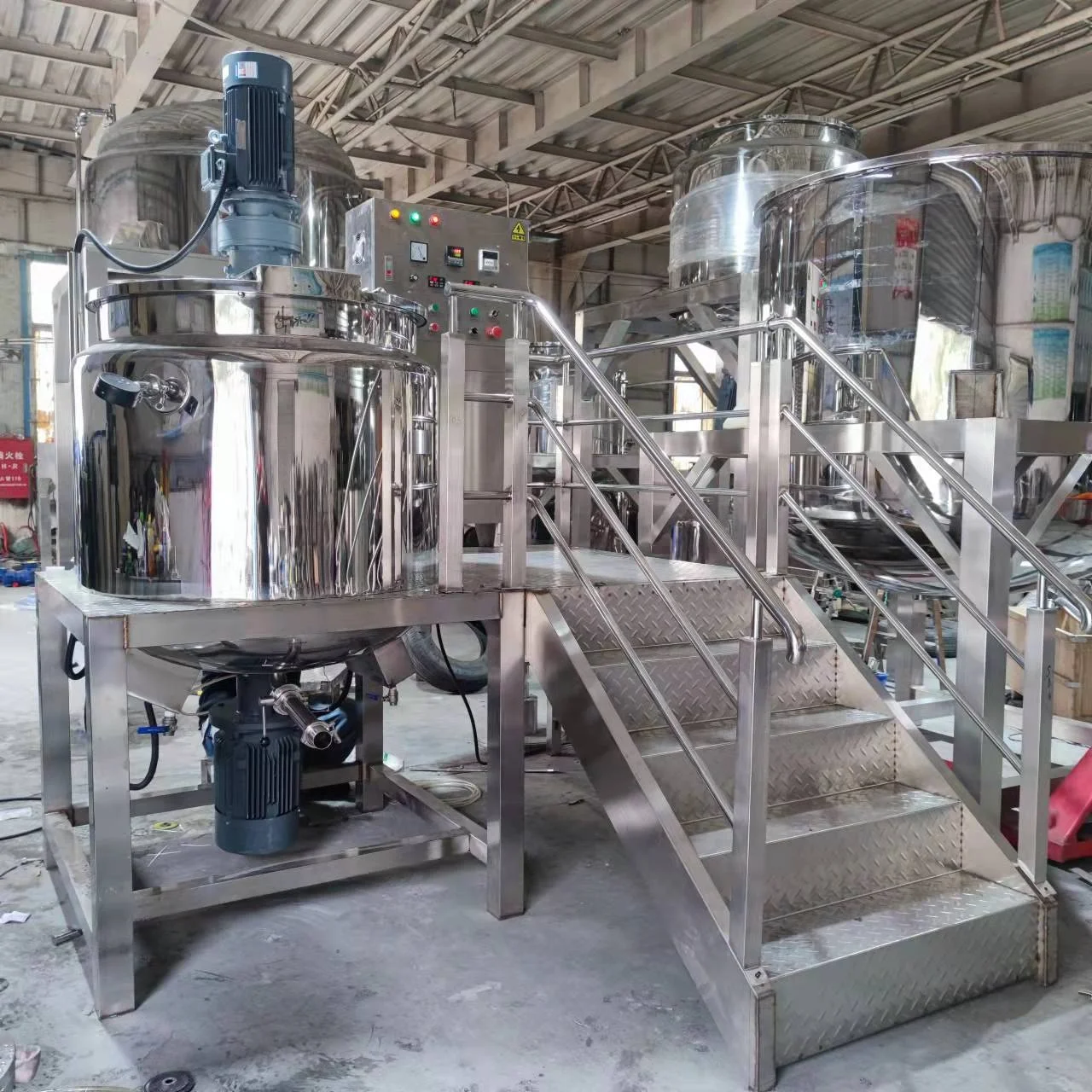 Cosmetic Processing Machine Stainless Steel Homogenizer Mixing Tank Liquid Soap Detergent Mixing Blender