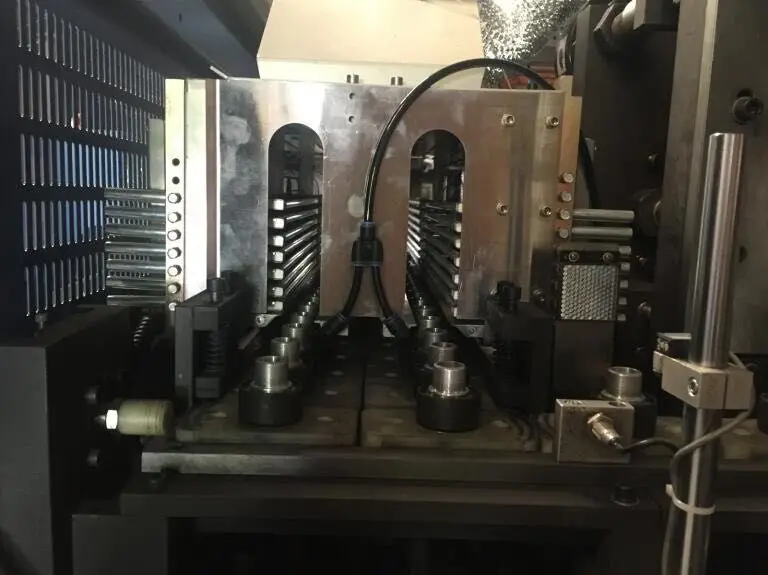 Automatic PET bottle blowing machine stretch blow molding machine PET fruit juice bottle water bottle production line price