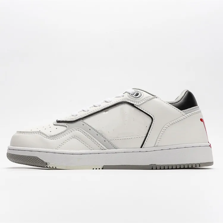 Factory wholesale cushioning and deodorizing skateboard shoes non-slip retro leather all-match casual shoes