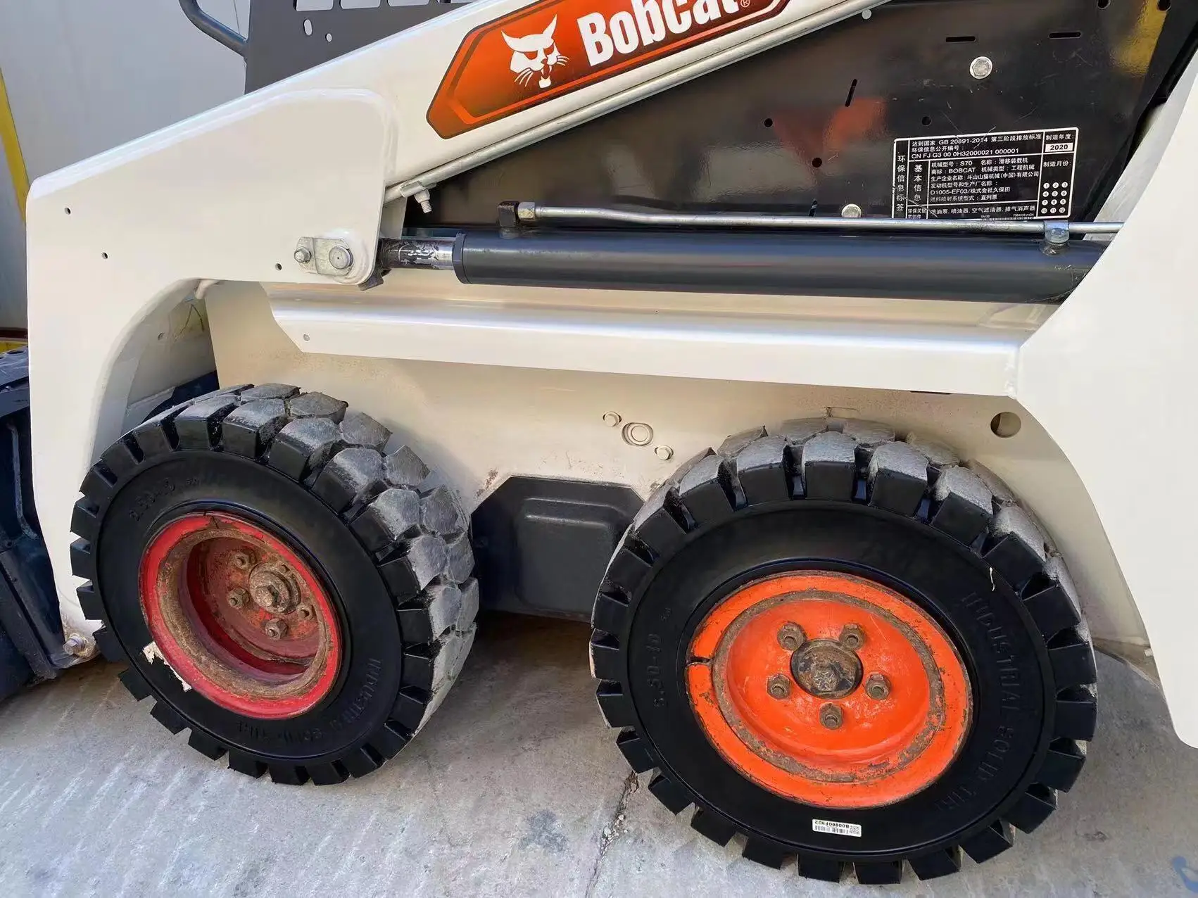 Bobcat S70 the Best Selling Used Construction Machinery in USA Bobcat S70 Skip Steer Loader 1.2ton High Quality and Cheap Price
