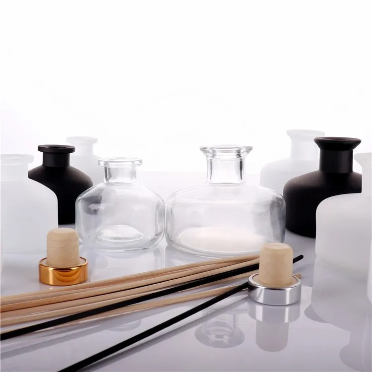OEM wholesale 90ml frosted home decoration fragrance reed diffuser glass bottles