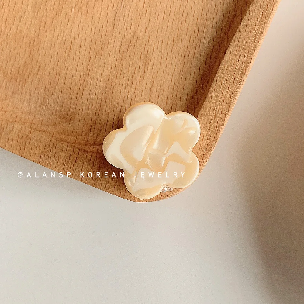 
Fashion Small Girl Hair Holder New Style Acetate Material Wholesale Pink Sweet Flower Hair Clip 