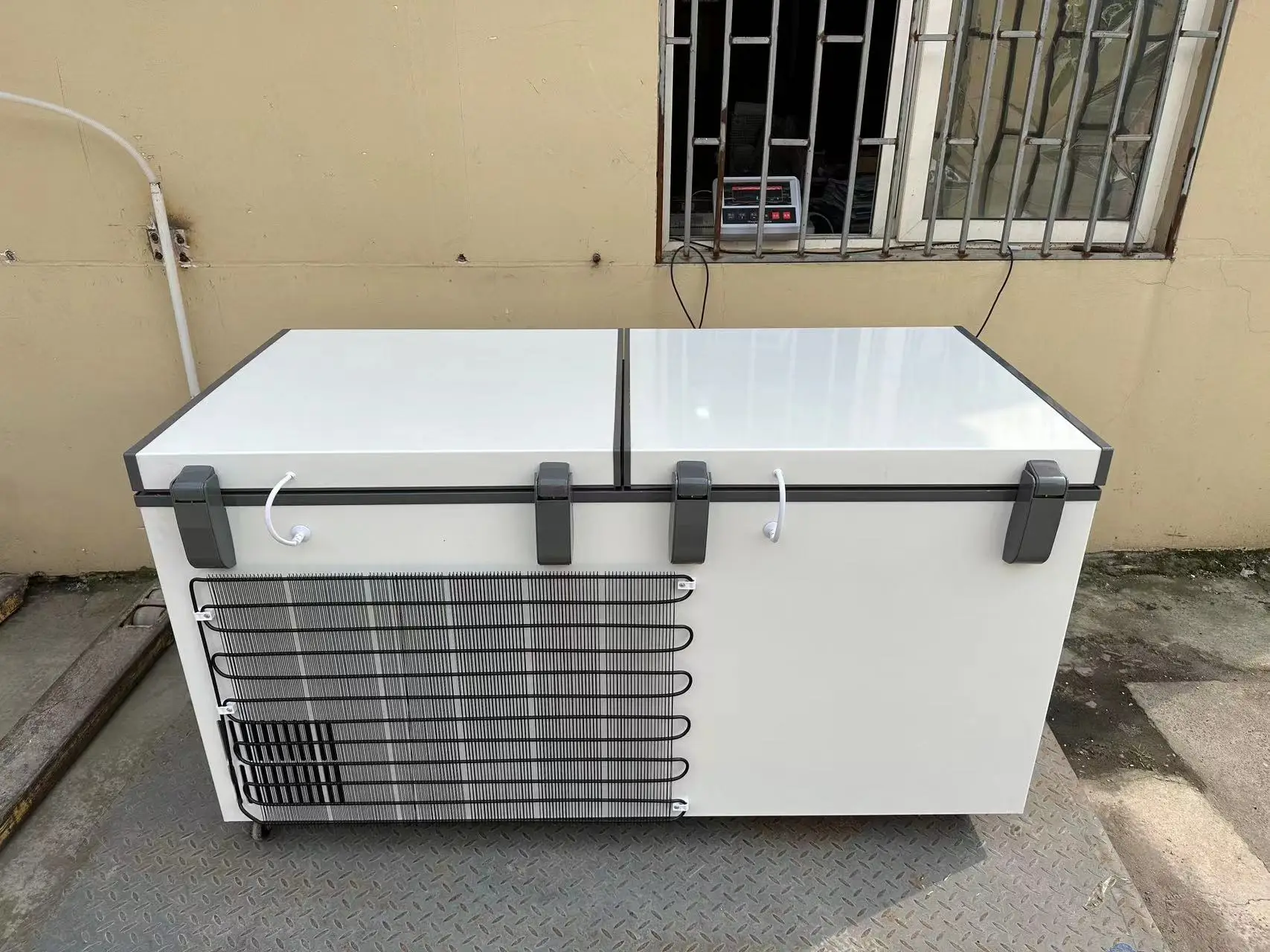 508L Solar Freezer DC 24V Deep Horizontal Freezer Whole Sale Chest Freezer