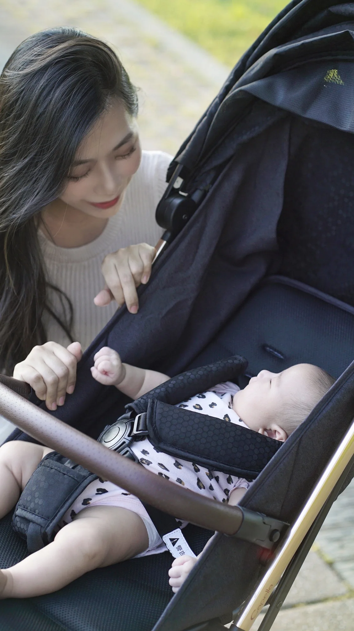 Wholesale Textured Gray X9 Stylish Quick-Fold Boarding Carrier Stroller With Full Sunshade