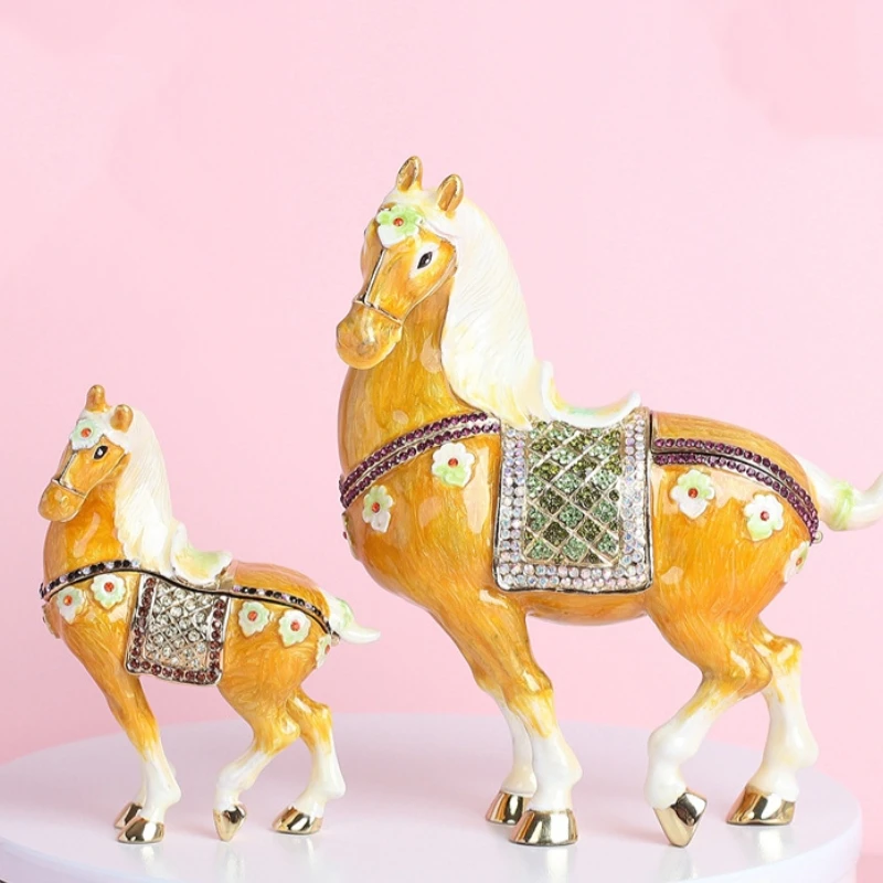 Hot Selling Horse Shaped Creative Home Decor Exquisite Jewelry Box Luxury Metal Enamel Color Handicrafts Gift Wholesale