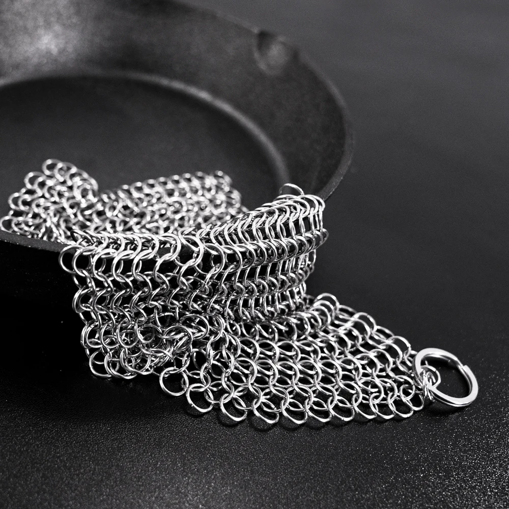 Stainless Steel Cast Iron Skillet Cleaner Chainmail Cleaning Scrubber with Hanging Ring for Cast Iron Pan