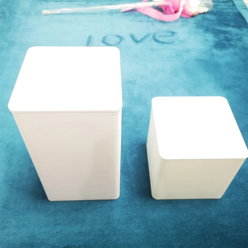 Square high-quality tin cans and tin boxes from China
