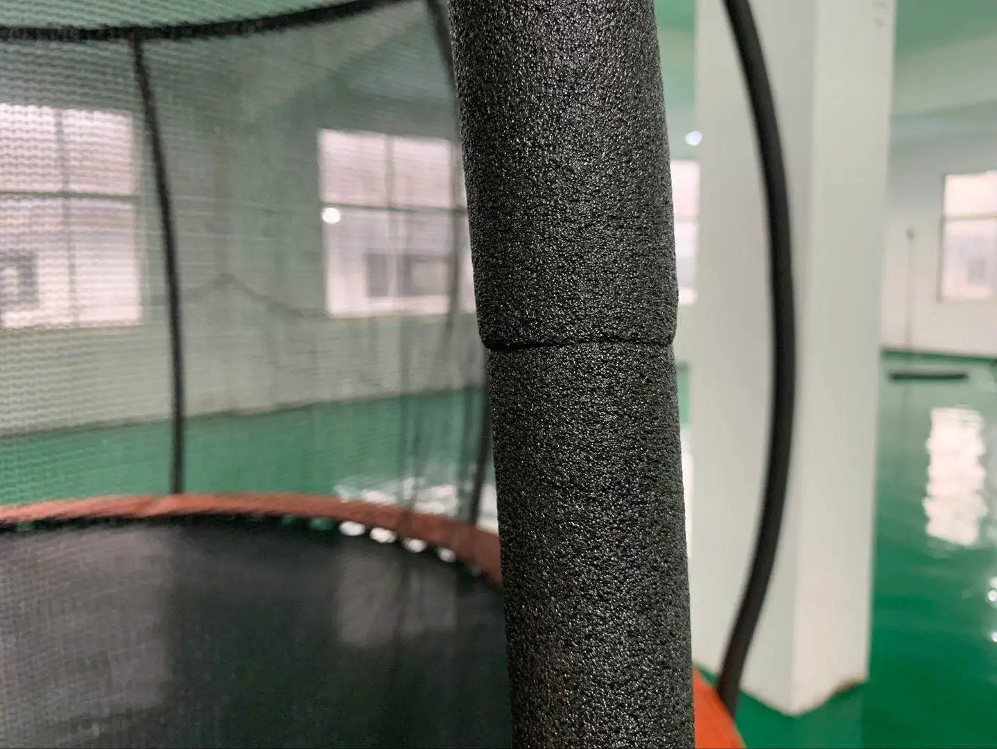 Factory custom color logo large round trampoline with tent/roof,14ft trampoline for kids