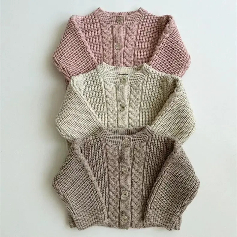 Korean Spring and Autumn Solid Color Knitted Cardigan Fashion Trend Versatile Long Sleeve Casual Coat Pattern for Boys and Girls