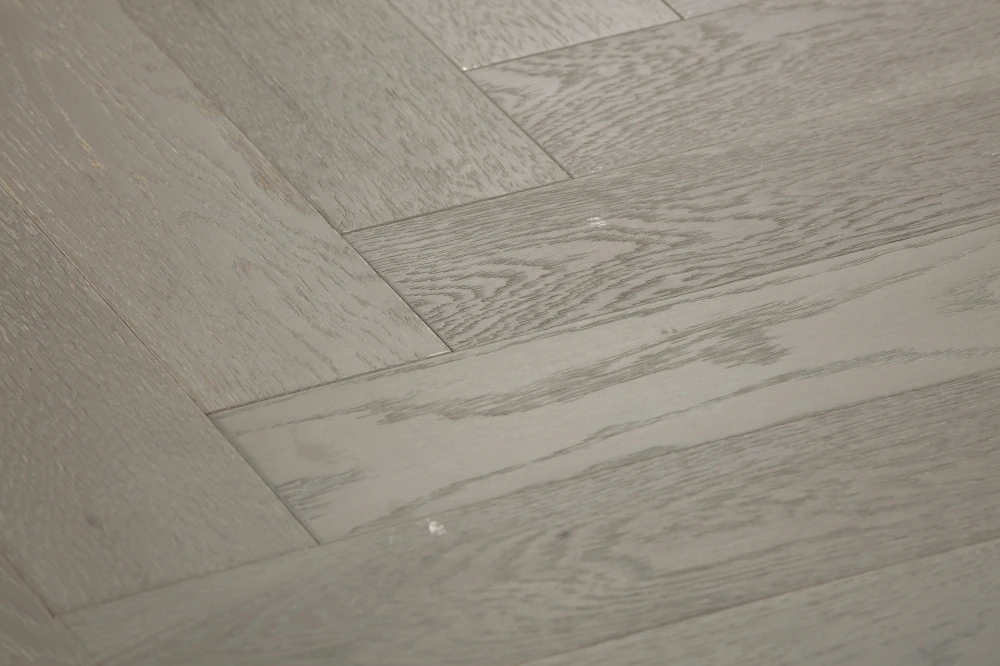 Oak Brushed UV Lacquer herringbone solid wood composite floor engineered wood flooring