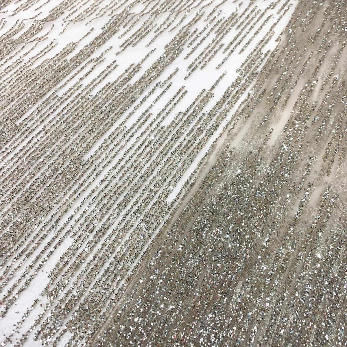 Оптовая продажа, элегантные африканские блестящие кружевные ткани со скользящим сахарным кружевом, модный дизайн, французское серебряное блестящее платье из Ганы, Тюлевая сетка