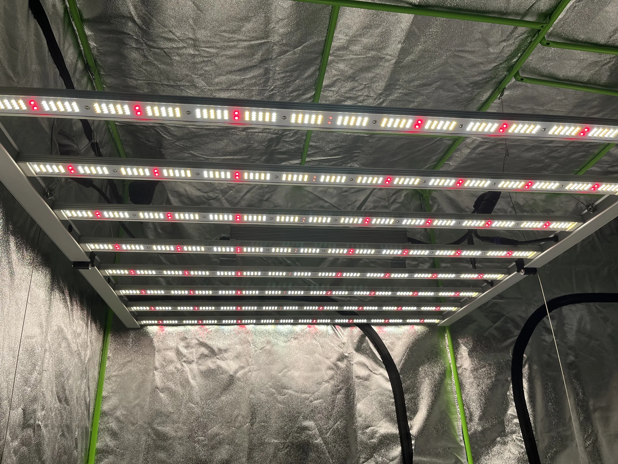 LED Grow Light Greenhouse Horticulture Vertical Farming Full Spectrum 600W  800w 8 bars Foldable