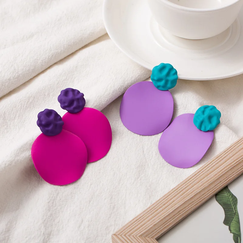 KL OEM pendientes redondos grandes mate de colores 2023 New design simple fashion spray paint matte big round colorful earrings