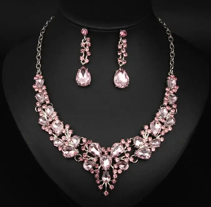Hot Selling Europe And The United States Fashion Bride Wedding Crystal Traditional Necklace Set Latest Pearl Jewelry Sets