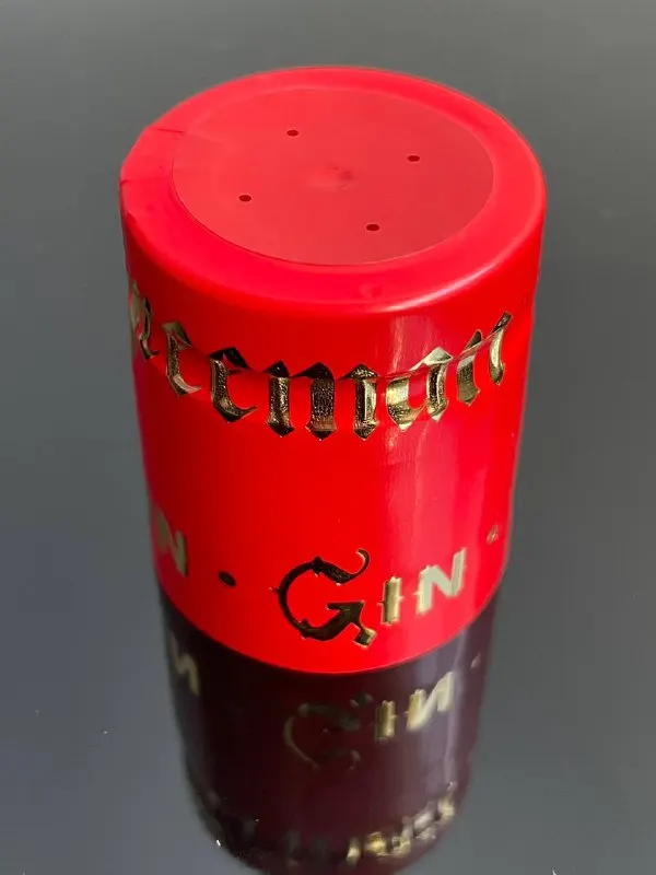 Customized heat shrink (PVC) caps 30,5x45 for glass bottles with tear-off tape