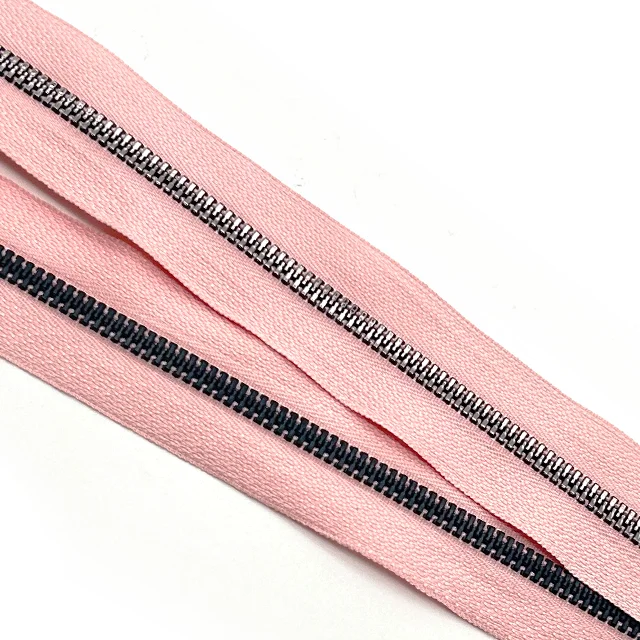 Factory Wholesale 3# 5# 8# Open End Zipper Metallization Film Zipper Chain Paste Gold Silver Film Metal Plastic Resin Zipper