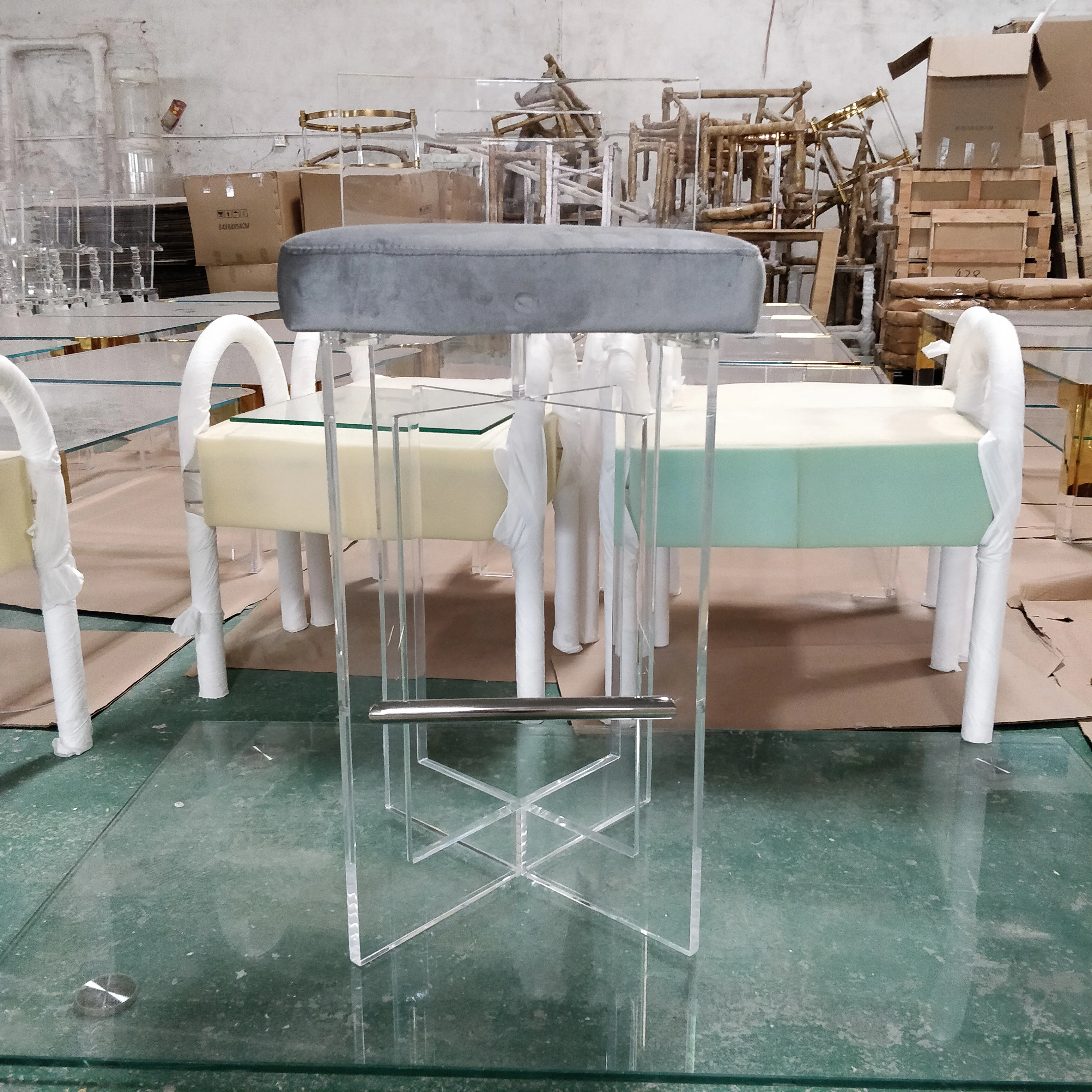 Factory Price OEM ODM Modern Design Cross Stool Transparent Acrylic High Bar Stool Chair with brass metal