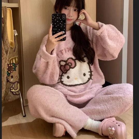 New Arrival Kitty Home Casual Winter Sleepwear Kitty Printed Cute Soft Fleece Pajamas 2 Pieces Set for Women Girl Wholesale
