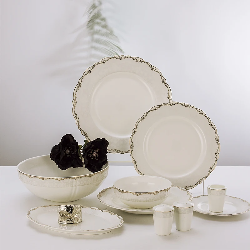 Оптовая продажа керамическая кухонная утварь современный чайный набор из тонкой кости фарфоровый причудливая чашка и блюдце 10 предметов