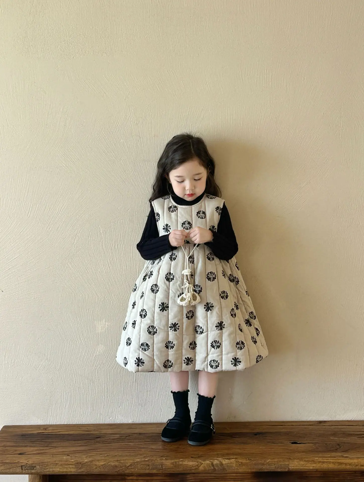 0664 Korean design little baby girls cotton padded dress infant toddler kids flower dress warm clothing wholesale