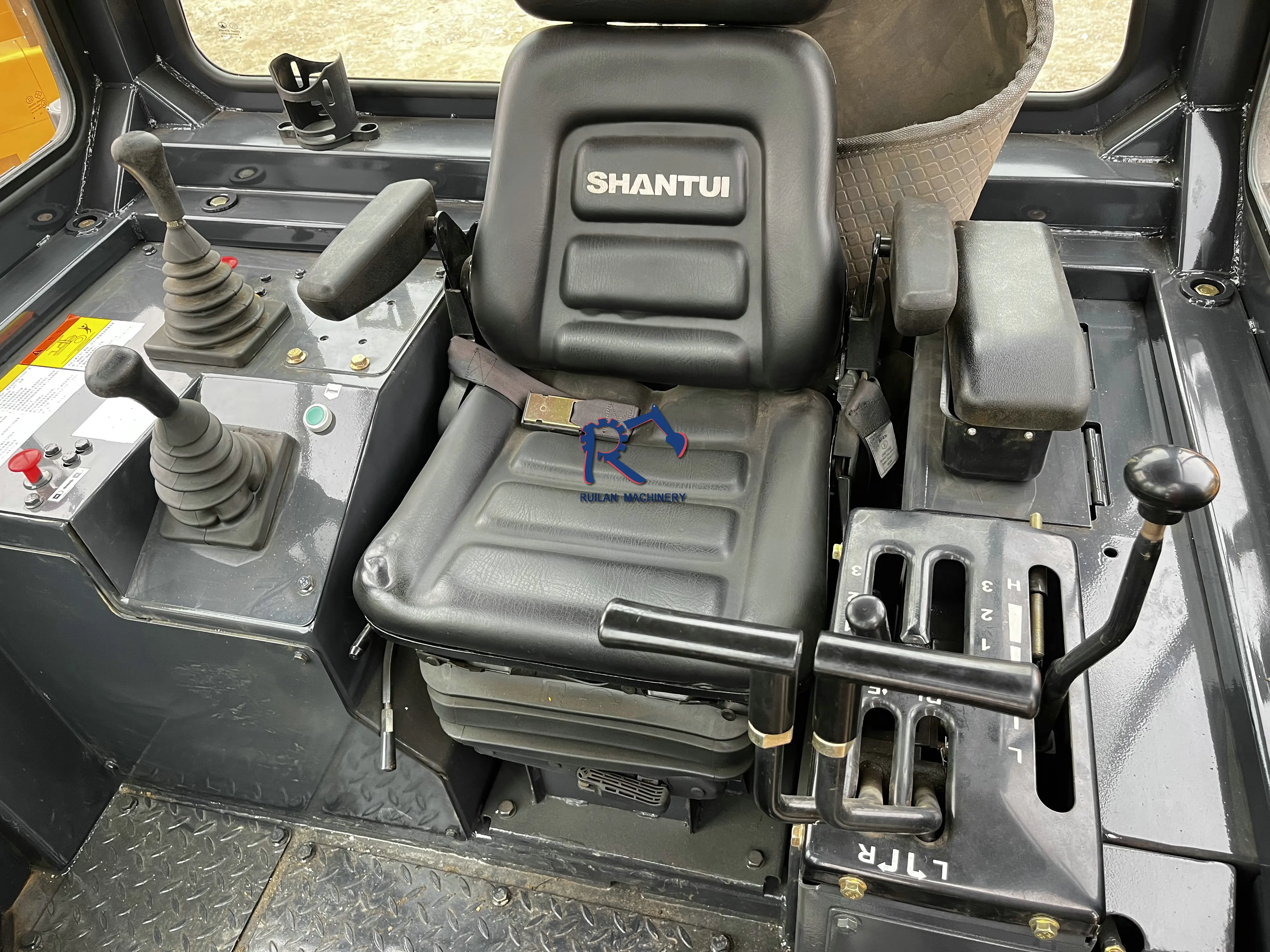 SHANTUI sd22 used bulldozer in new condition and nice performance