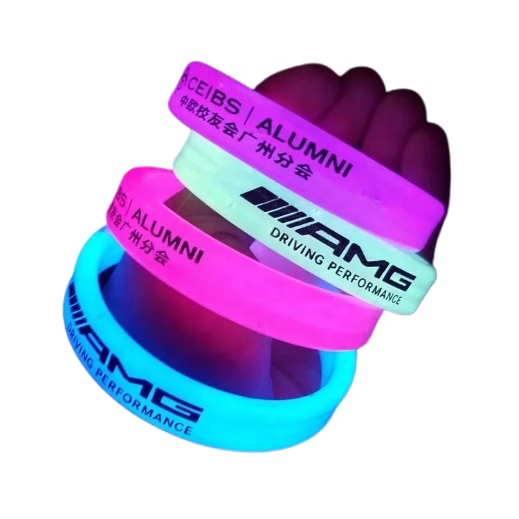 Custom Color & Logo Luminous Silicone Wristband Night Gleamy Bracelet Fluorescent Wrist Band for Event Concert Club