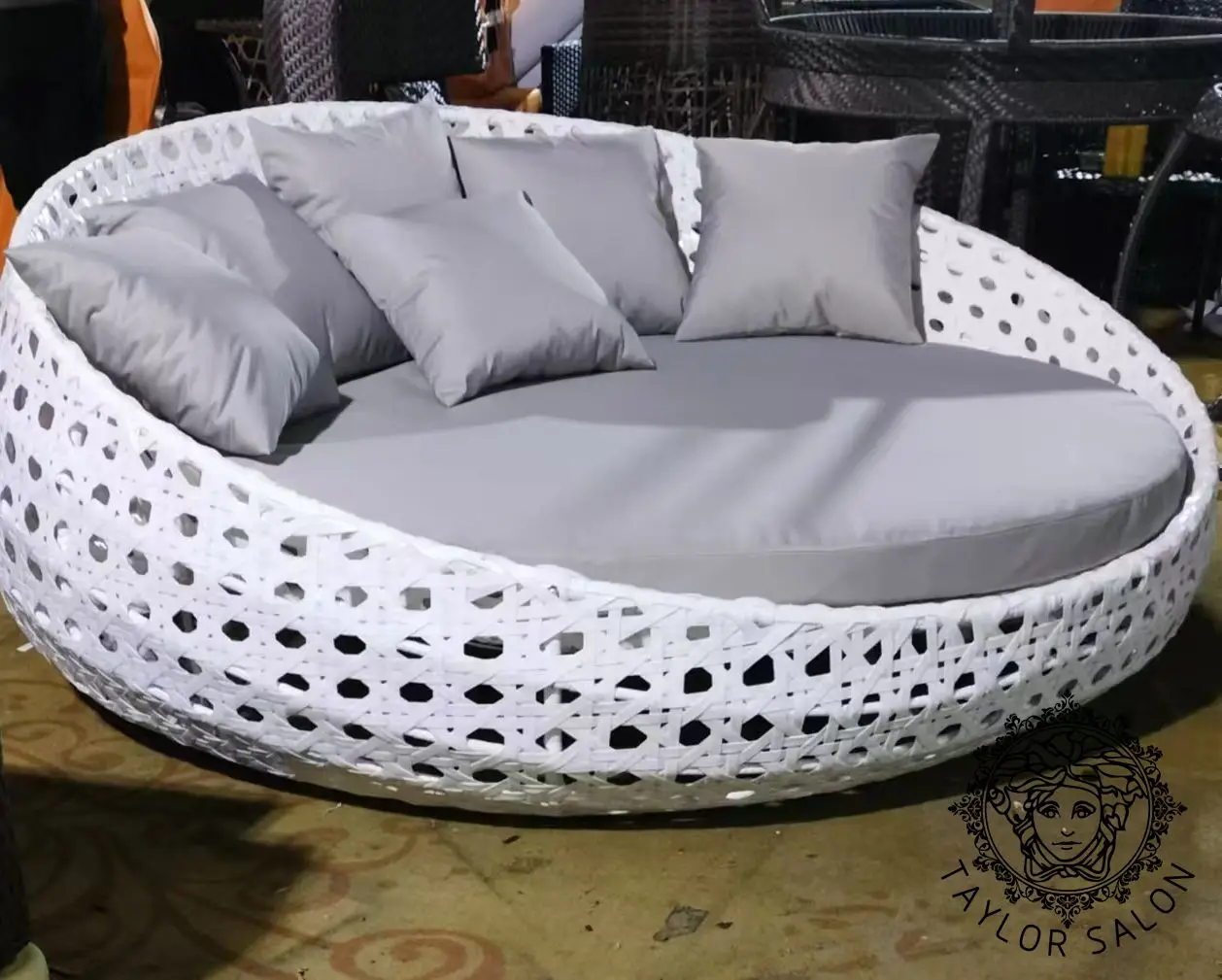 Wholesales Outdoor Rattan Furniture Set Balcony Garden Lounge Combination Sofa and Table Set