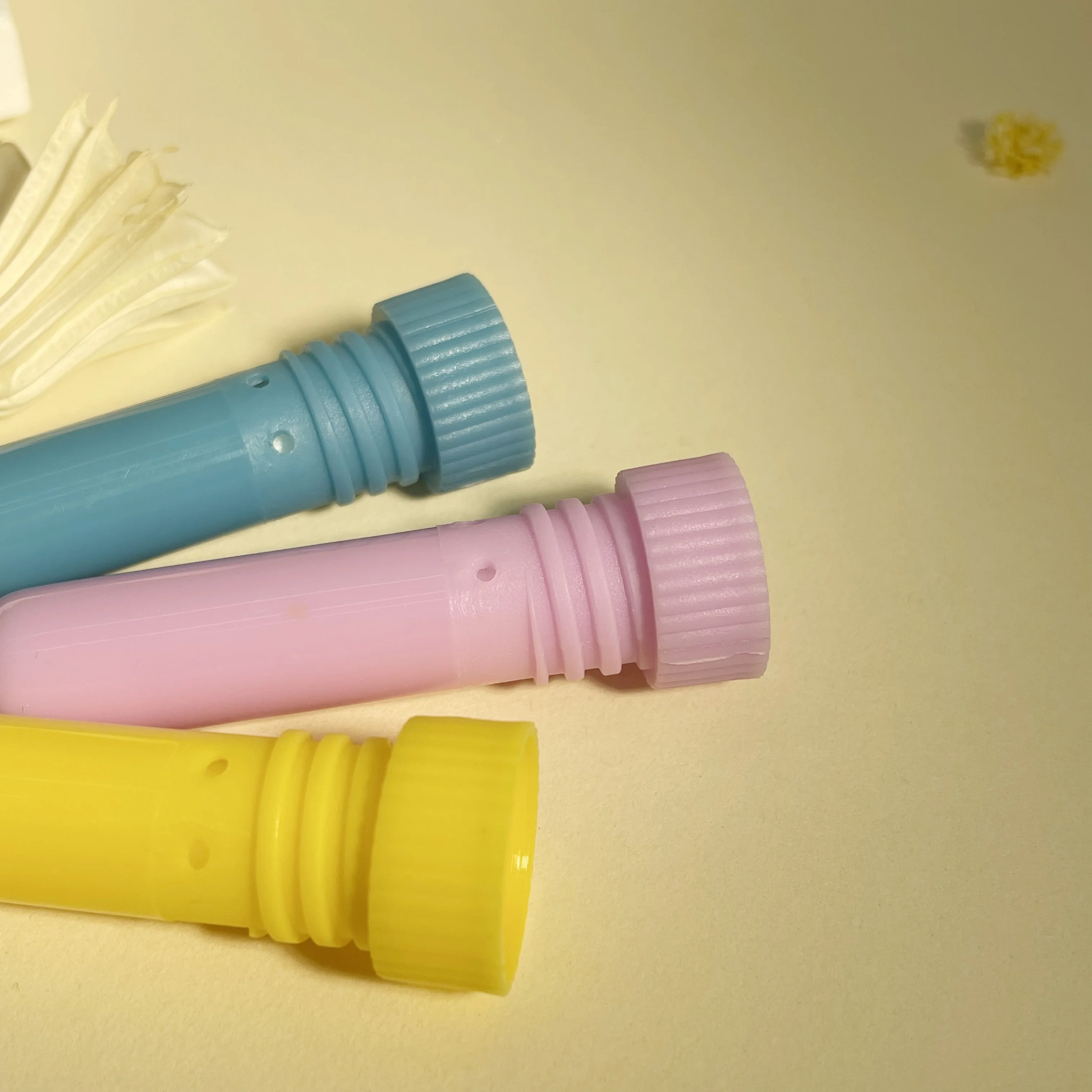 Colorful Plastic Inhaler Stick Essential Oil Aromatherapy Nasal Inhaler Tubes with High Quality Cotton Wick Nasal Inhaler Stick