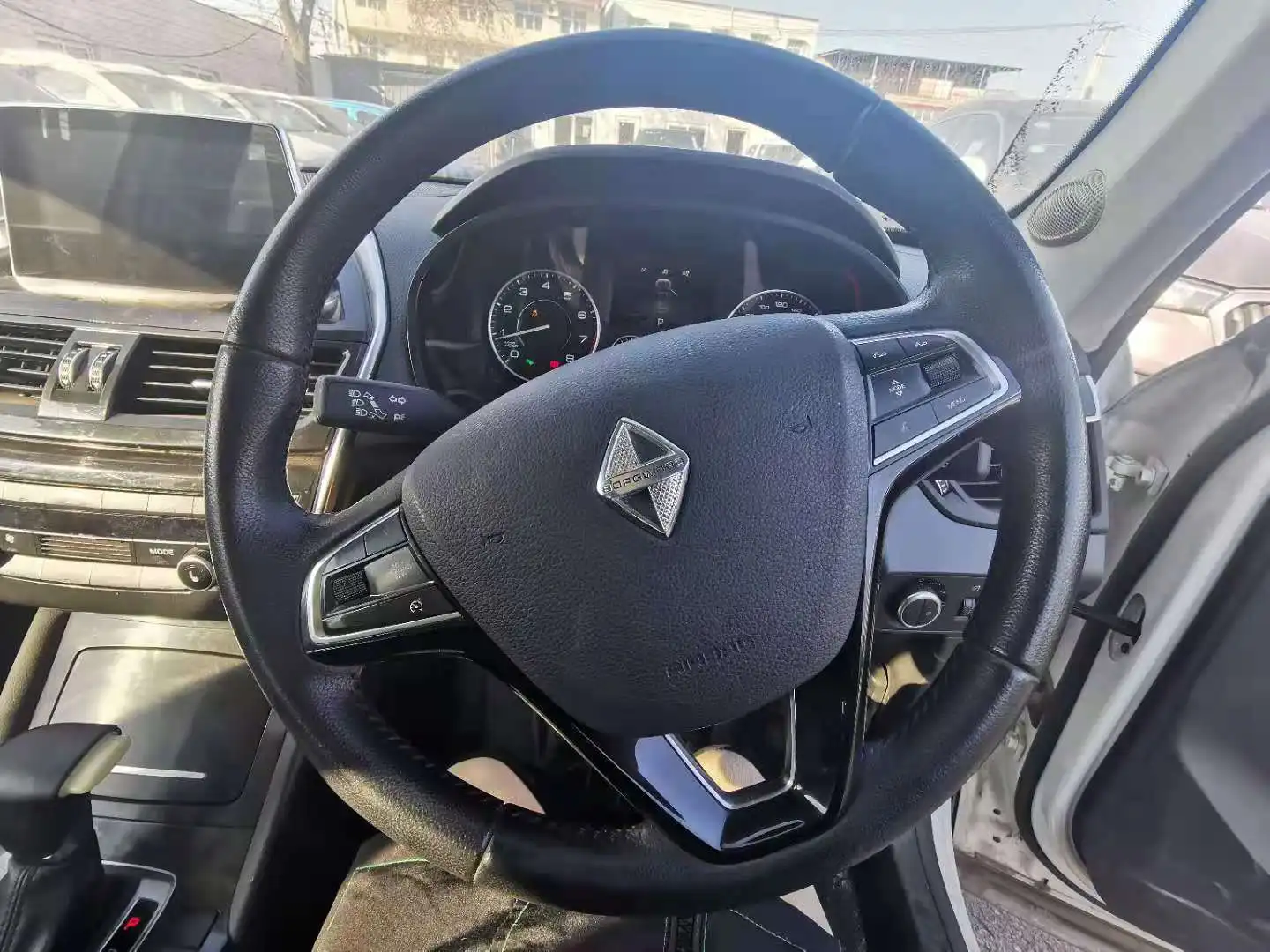 Поставка с фабрики BORGWARD BX5 правый Привод suv