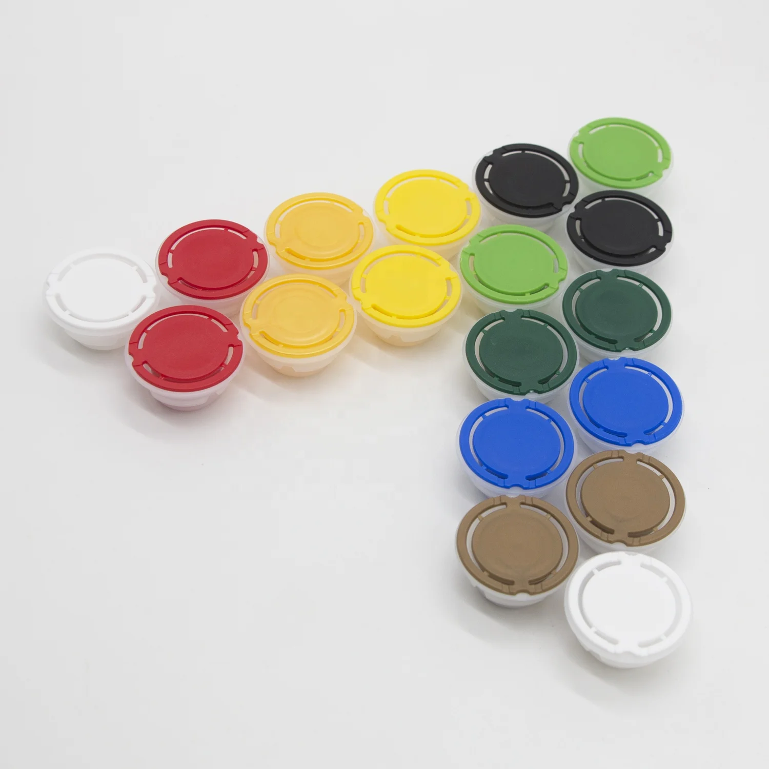 Wholesale 32mm food grade plastic screw spout cap olive oil plastic pourer metal tin oil caps